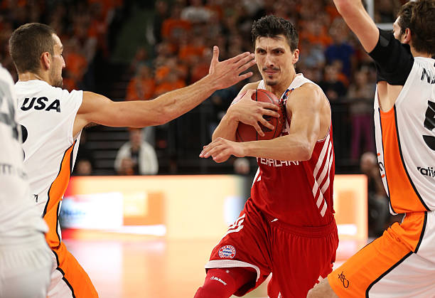 年来的建队 年来的建队